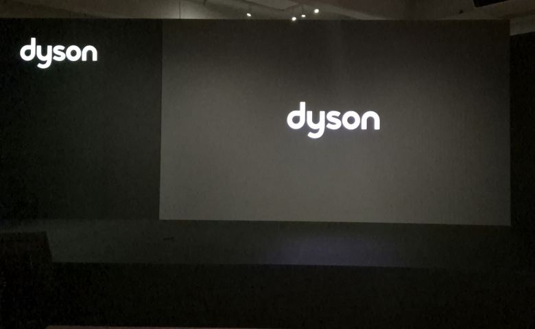 지난 4월28일 서울 성동구 복합문화공간 ‘XYZ SEOUL(XYZ 서울)’에서 열릴 다이슨의 신기술 발표회를 앞두고 신제품이 공개될 무대가 비어있다. 김동환 기자