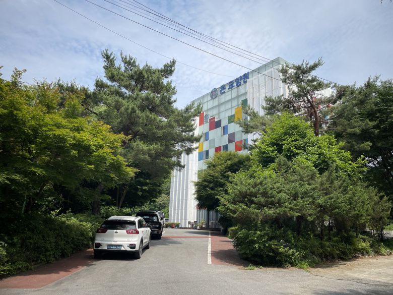 1일 취재진이 방문한 김건희씨 일가 소유의 경기 남양주시 요양원의 모습. 장민주 기자