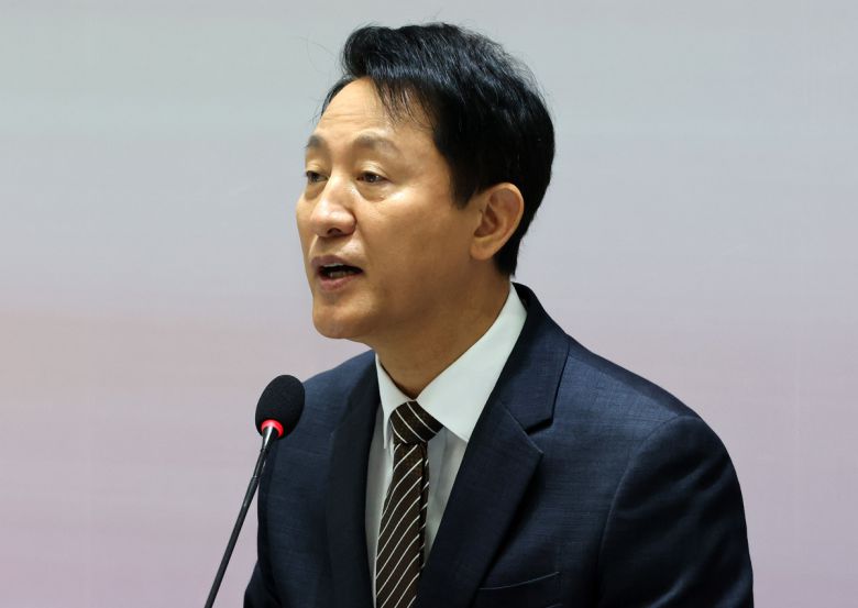 오세훈 서울시장이 16일 오전 서울 중구 서울시청에서 열린 민선 8기 취임 3주년 기자간담회에서 인사말을 하고 있다. 뉴시스