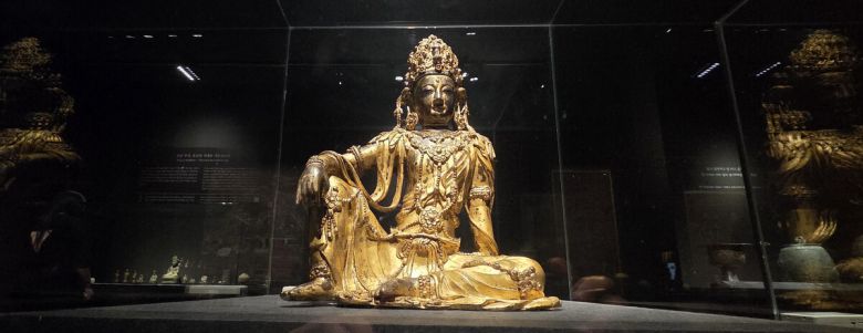 국립중앙박물관 금동관음보살좌상