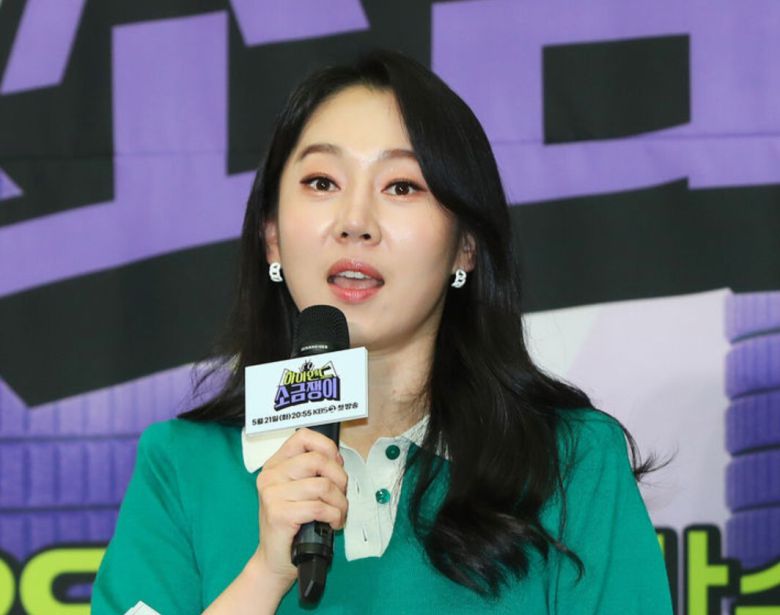 엄지인 아나운서가 자신이 '연대 김태희'임을 주장했다. 뉴시스