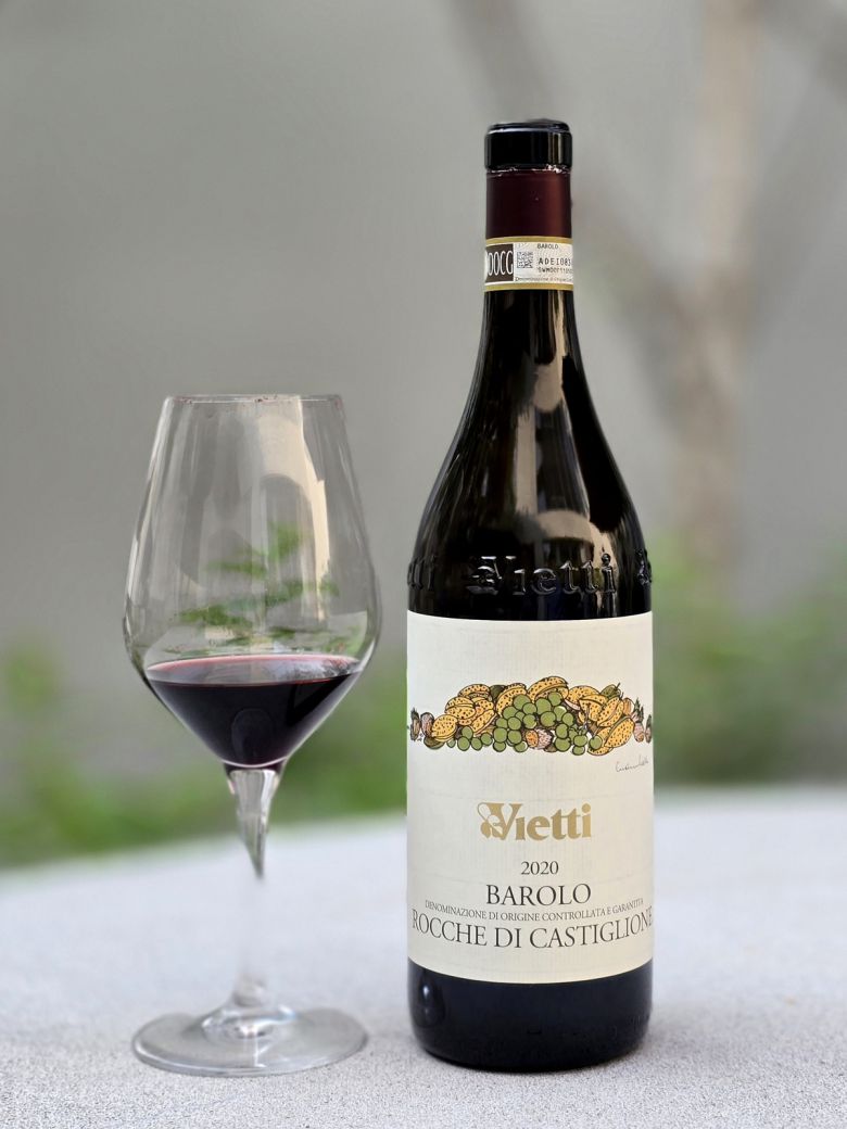 비에티 첫 싱글 크뤼 로케 디 카스틸리오네. 최현태 기자