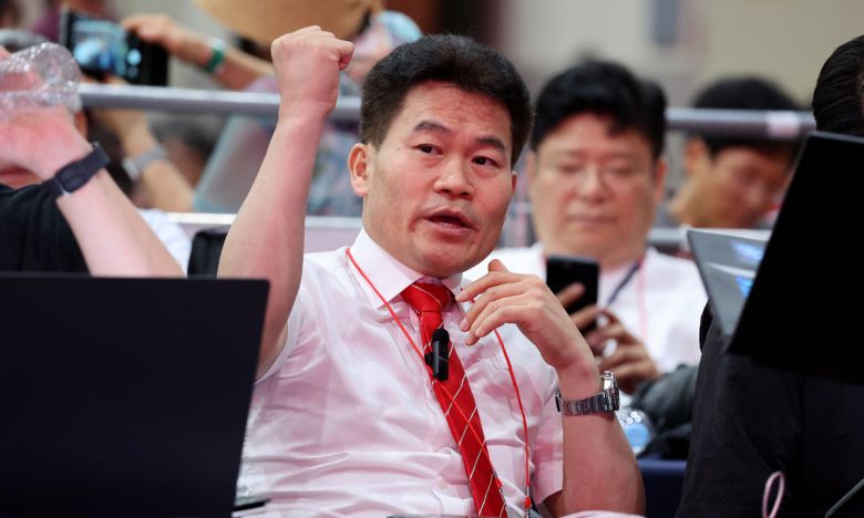 전한길 한국사 강사가 지난 8일 대구 북구 엑스코에서 열린 국민의힘 제6차 전당대회 대구·경북 합동연설회에 참석해 있다. 뉴시스