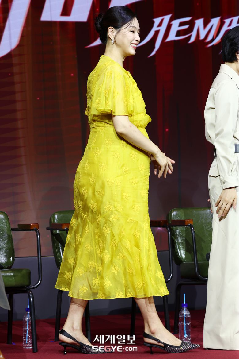 배우 이하늬가 18일 서울 마포구 호텔 나루 서울 엠갤러리에서 열린 넷플릭스 '애마'의 제작발표회에 참석하고 있다. 한윤종 기자