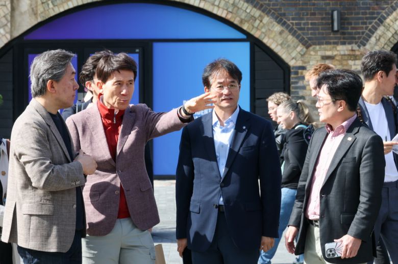 영국 런던의 주요 도시재생 현장 방문 모습.