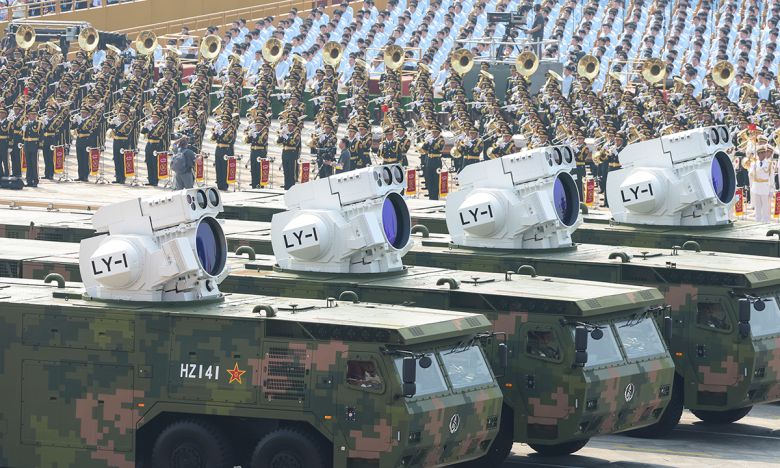 중국의 LY-1 레이저 무기가 지난 3일 베이징 텐안먼 광장에서 열린 제2차 세계대전 승전 80주년 열병식에서 행진을 하고 있다. 신화·연합뉴스