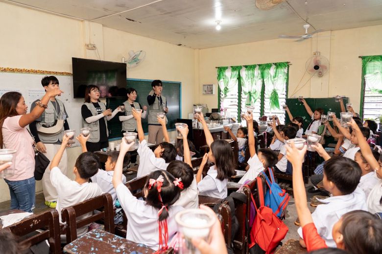 한국수자원공사 해외봉사단이 지난 8월 31일부터 약 일주일간 필리핀 현지 학생들에게 위생 및 안전교육, 정수처리 과정 체험, 문화교류 등의 봉사활동을 진행했다. 한국수자원공사