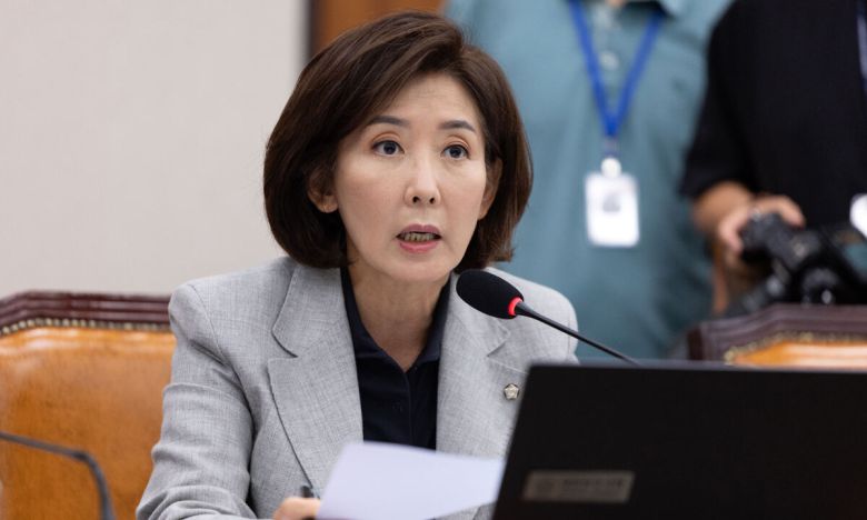 10일 서울 여의도 국회에서 열린 제429회국회(정기회) 법제사법위원회 제3차 전체회의에서 나경원 국민의힘 의원이 발언하고 있다. 뉴스1