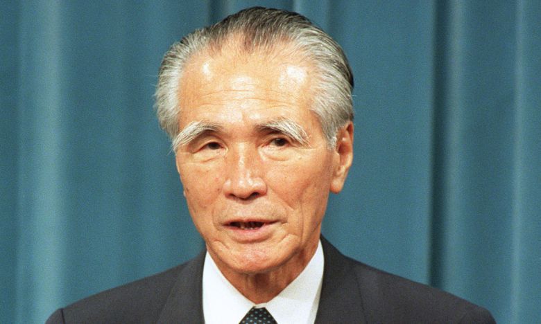 1995년 8월15일 무라야마 도미이치 당시 일본 총리가 도쿄 총리관저에서 전후 50년 담화(무라야마 담화)를 발표하고 있다. 도쿄=교도연합뉴스