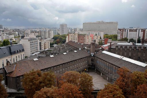 불법 정치자금 수수 혐의로 징역 5년형이 선고된 니콜라 사르코지 전 프랑스 대통령이 수감될 상테 교도소 전경. 일명 ‘VIP 숙소’로 불리는 이곳은 파리 시내 중심가에 있어 누구나 쉽게 면회할 수 있는 것이 장점이다. AP연합