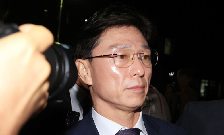 24일 새벽 구속영장이 발부되면서 채해병 특별검사팀의 ‘1호 구속 피의자’가 된 임성근 전 해병대 1사단장. 뉴스1