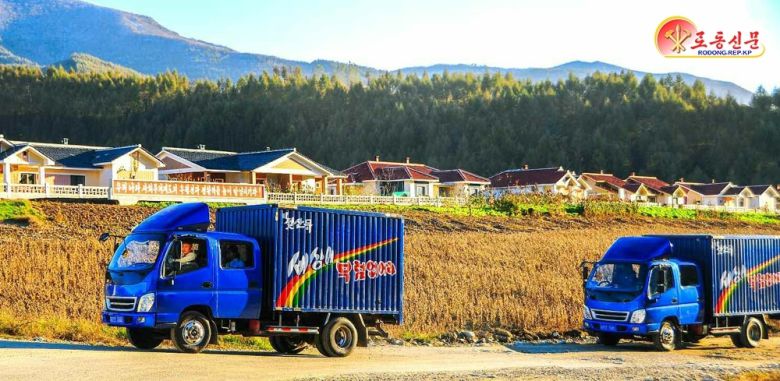 북한 노동당 기관지 노동신문은 3일 어린이들을 위한 유제품이 활발히 생산되고 전국으로 공급되고 있다고 보도했다.