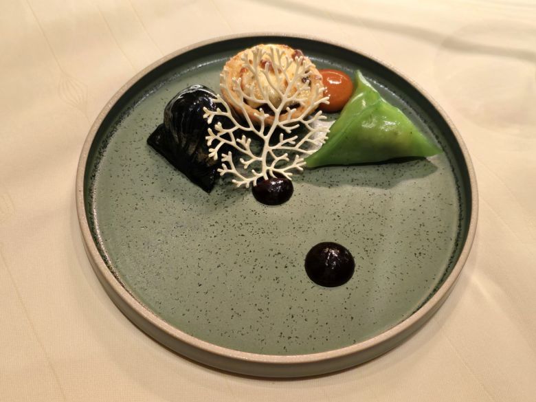 레드 랜턴 애피타이저 딤섬 세트.