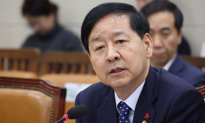 구윤철 부총리 겸 기획재정부 장관이 30일 국회에서 열린 기재위 전체 회의에서 의원 질의에 답하고 있다. 연합뉴스