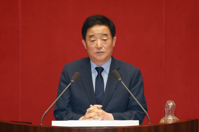 더불어민주당 강득구 의원이 지난 9월18일 서울 여의도 국회에서 열린 제429회국회(정기회) 제8차 본회의 ‘교육·사회·문화에 관한 질문’에서 질의 전 발언하고 있다. 뉴시스