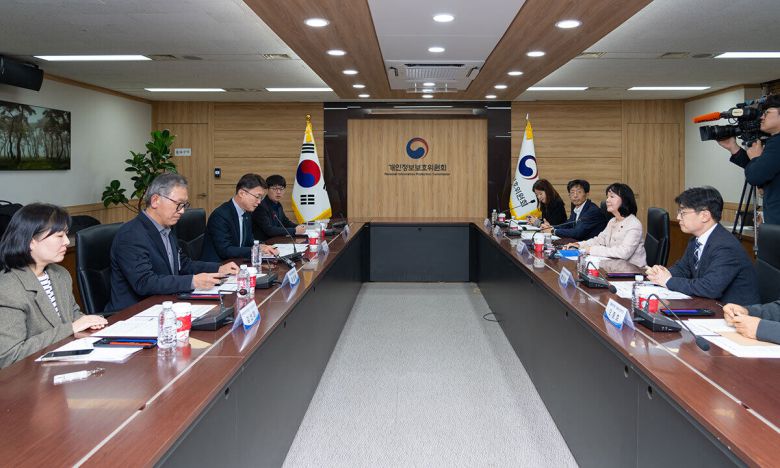 송경희 개인정보보호위원장이 6일 정부서울청사에서 열린 ISMS-P 인증 개선 관련 회의에서 발언을 하고 있다. 개인정보보호위원회 제공