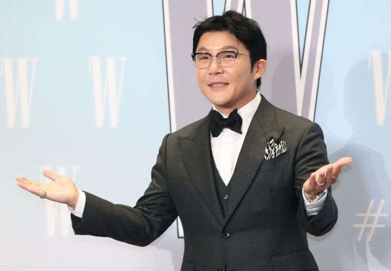 폭로자 A 씨는 조세호에게 박수를 보낸다고 말했다. 뉴스1