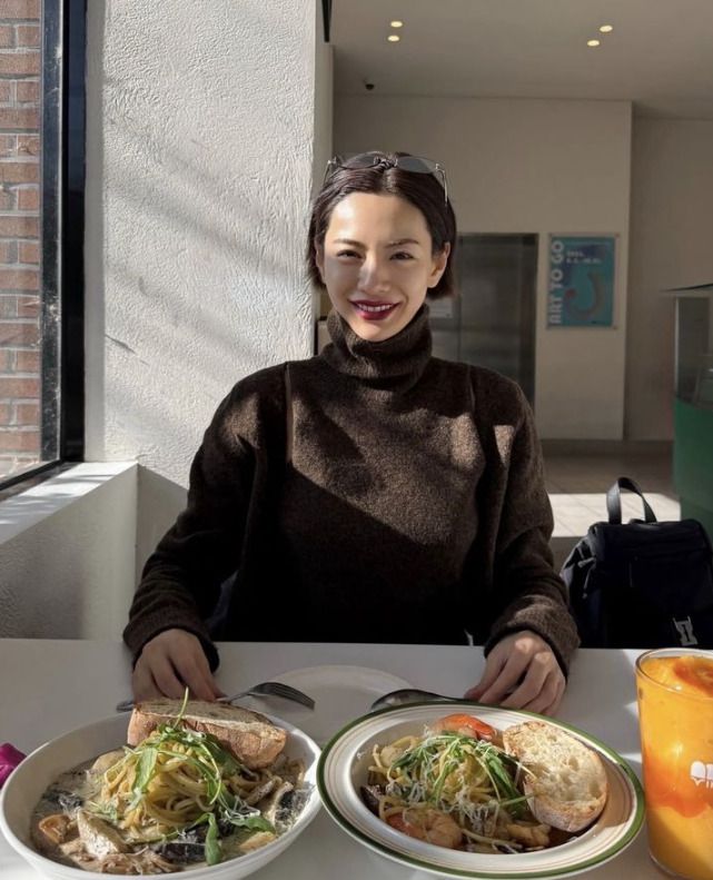 나나는 밝은 근황을 알리며 팬들을 다독였다. 나나 인스타그램 캡처