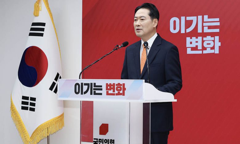 장동혁 국민의힘 대표가 7일 서울 여의도 중앙당사에서 열린 긴급기자회견에서 당 쇄신안 등을 발표하고 있다. 뉴스1