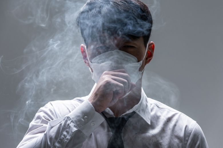 만성 폐쇄성 폐질환의 가장 중요한 발병 원인은 흡연이다. 간접흡연도 안심할 수 없다. 게티이미지뱅크