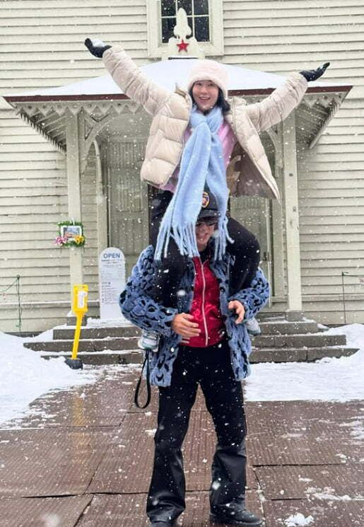 방송인 사유리와 코미디언 김경욱. 사유리 인스타그램