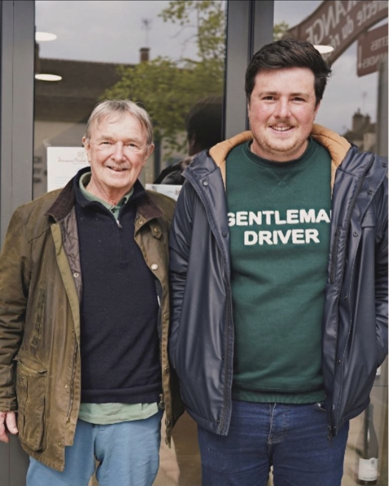 스티븐 화이트헤드와 윌리엄 화이트헤드.  인스타그램