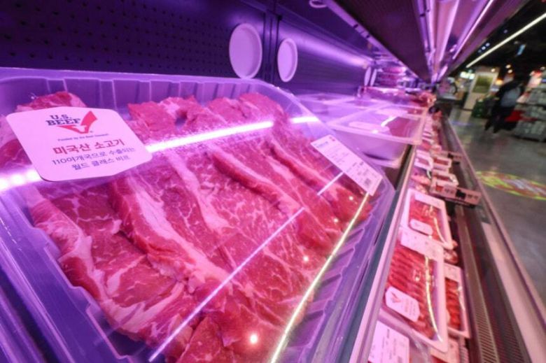 관세 인하에도 불구하고 고환율과 수입 단가 상승이 겹치며 1년 전보다 체감 가격이 크게 높아졌다. 연합뉴스