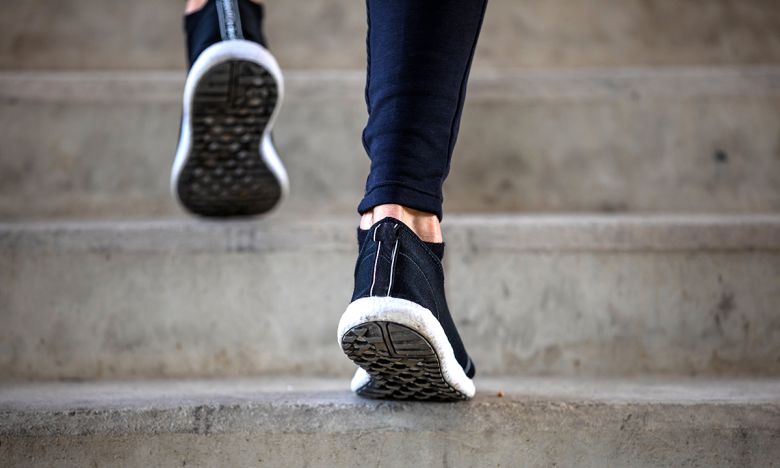 계단 오르기는 유산소운동과 근력운동을 함께 하는 효과적인 운동이다. 허벅지와 엉덩이 근육을 튼튼하게 하는 데도 큰 도움이 된다. 사진=게티이미지뱅크