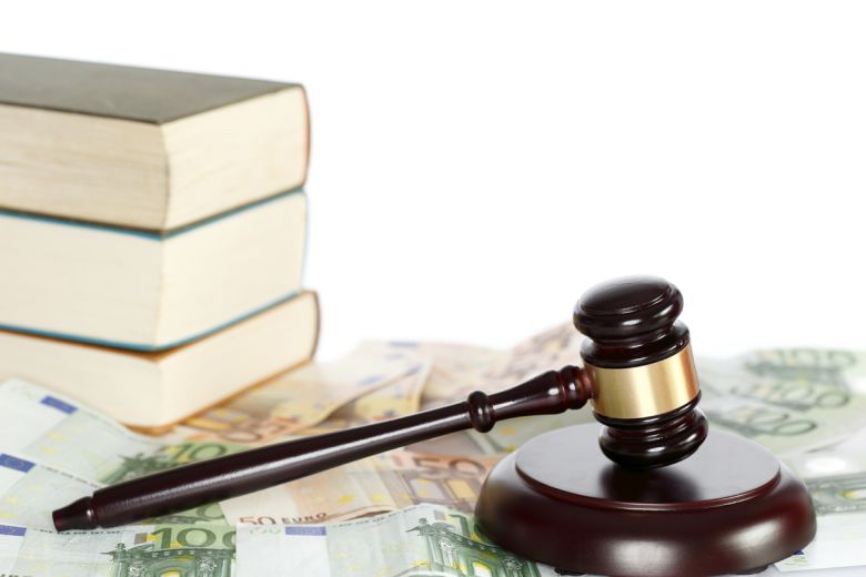 부부 사이에도 절도죄가 적용될 수 있다. 클립아트코리아