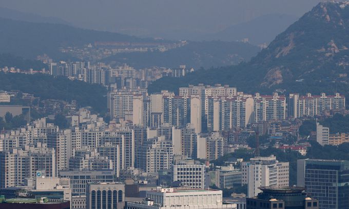 지난 25일 남산에서 바라본 서울 시내 아파트. 연합뉴스