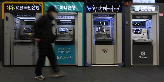 뉴시스