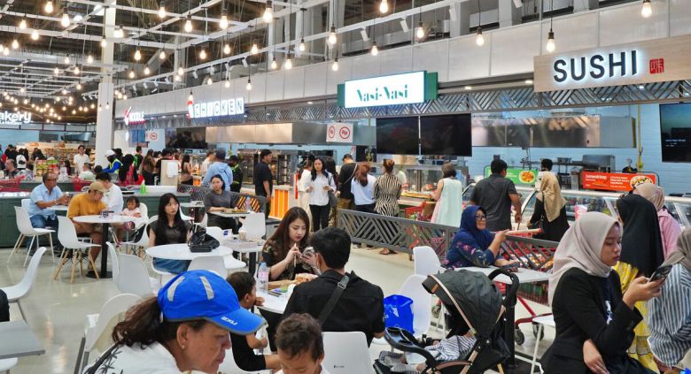 하이브리드형 매장으로 재단장한 인도네사아 롯데마트 발리점 내부. 롯데마트 제공