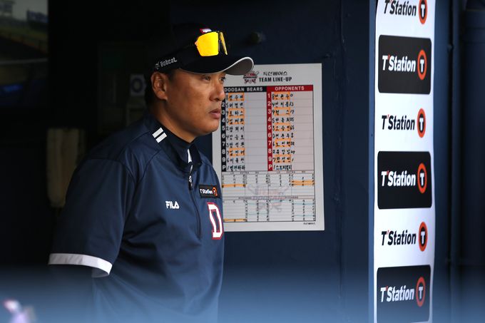 두산 이승엽 감독이 경기를 지켜보고 있다. 사진=두산 베어스 제공