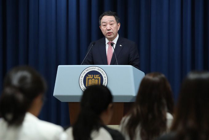 앞서 지난 5일 강승규 시민사회수석이 서울 용산 대통령실 청사에서 국민제안심사위원회 개최 관련 브리핑을 하고 있다. 사진=뉴시스.