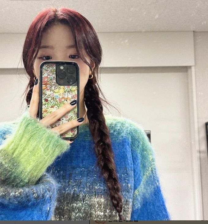 사진=카즈하 인스타그램