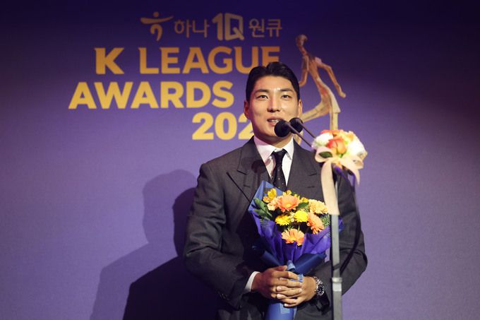 울산 HD 주민규가 수상소감을 말하고 있다. 사진=울산 HD 제공