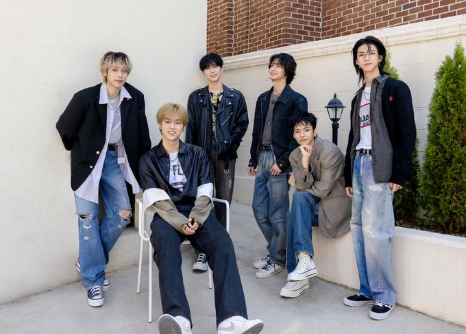 엑스디너리 히어로즈는 첫 정규 앨범 발매에 앞서 서울 성동구 한 카페에서 취재진과 인터뷰를 가졌다. (사진=JYP엔터테인먼트)