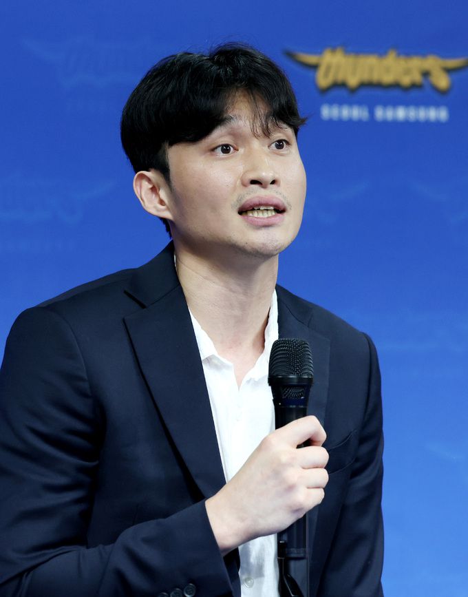삼성 이대성이 취재진의 질문에 답하고 있다. 사진=뉴시스