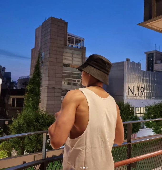 정해인 인스타그램 캡처.