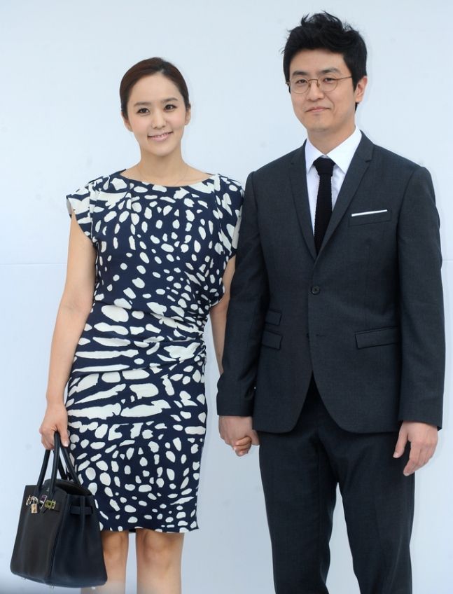 박지윤(왼쪽)과 최동석. 사진=뉴시스