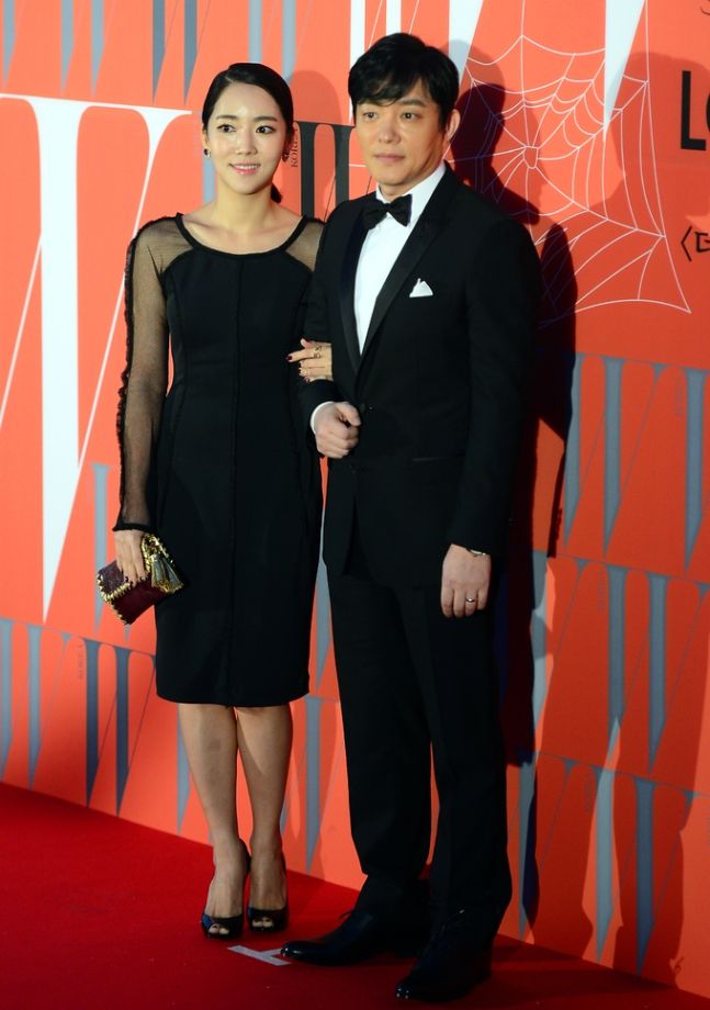 이윤진(왼쪽)과 배우 이범수. 사진=뉴시스