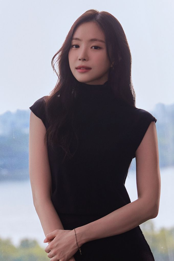 배우 손나은. YG엔터테인먼트 제공.