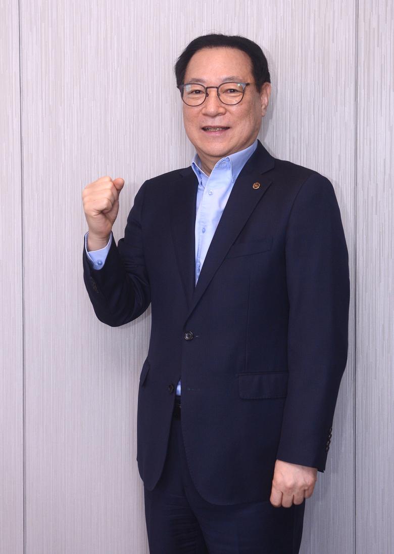 최홍훈 대한스키스노보드협회 회장 사진=김두홍 기자 kimdh@sportsworldi.com