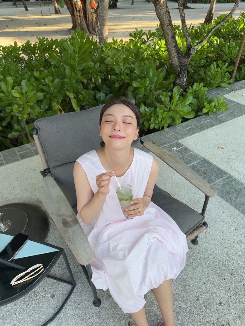 가수 에일리가 남편인 사업가 최시훈과의 신혼여행 사진을 공개했다.  사진 = 에일리 SNS 계정