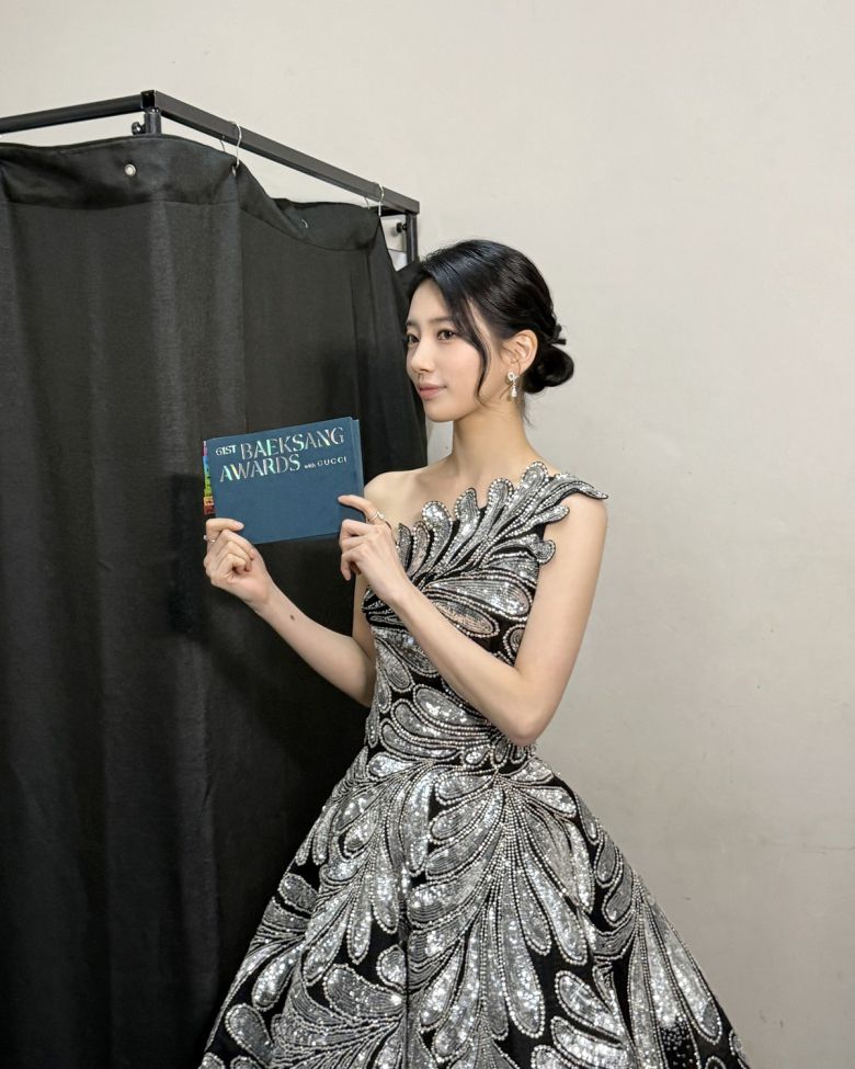 가수 겸 배우 수지.  사진 =  매니지먼트 숲 공식 SNS 계정