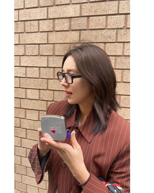 배우 손담비. 사진 = 손담비 SNS 계정