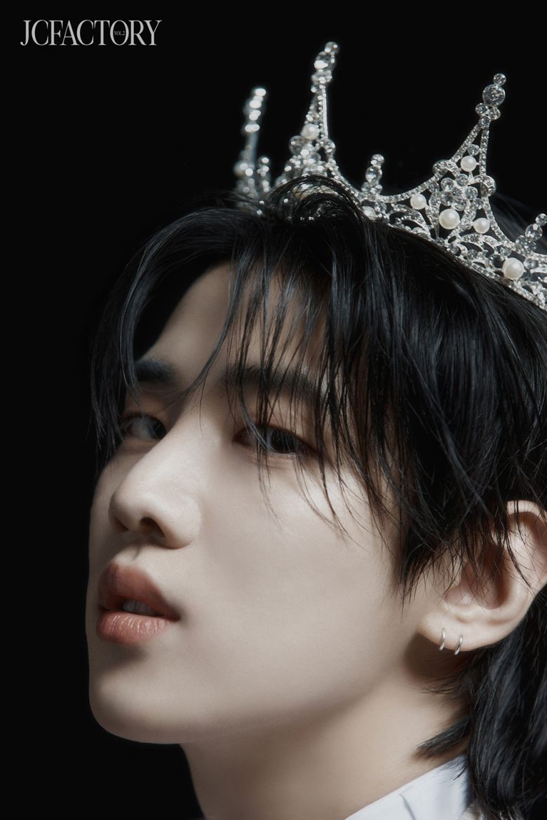 DKZ 재찬이 오늘(16일) 오후 6시 미니 2집 'JCFACTORY vol.2'로 1년 8개월 만에 컴백한다. 동요엔터테인먼트 제공.