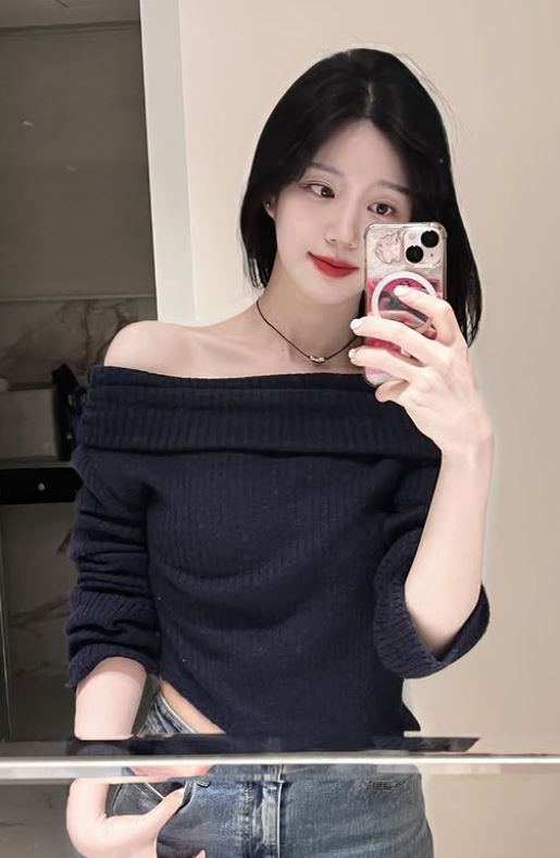 사진= 이유비 SNS