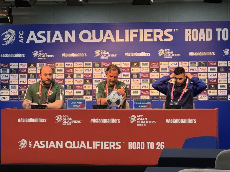 안토니오 피치 쿠웨이트 감독(가운데)과 주장 파하드 알하제리(오른쪽). 사진=최서진 기자