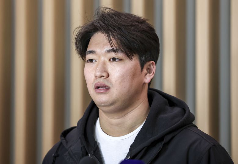 고우석이 미국 메이저리그 진출을 앞두고 출국 기자회견에 임하고 있다. 사진=뉴시스
